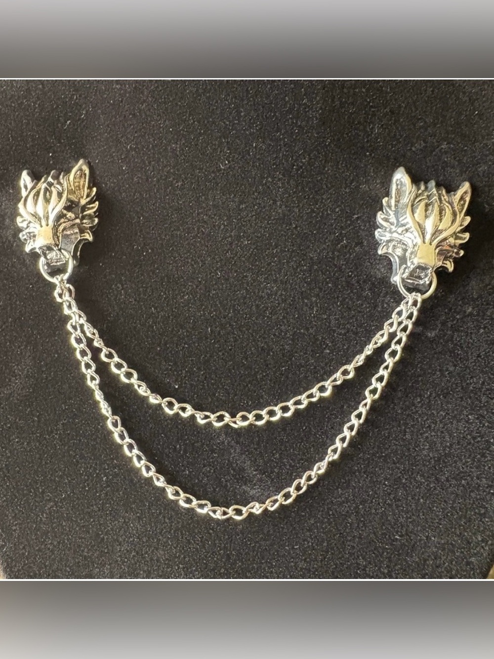 Antiqued Silver Wolf Head Chain Collar Pins
